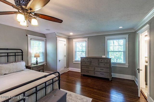 935 Cardinal Dr, Louisville, KY 40213