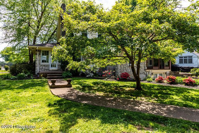 935 Cardinal Dr, Louisville, KY 40213