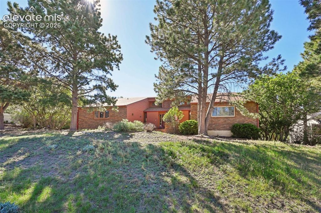 135 Rangely Drive, Colorado Springs, CO 80921