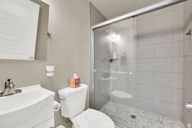 1771 S 1820 W, Woods Cross, UT 84087