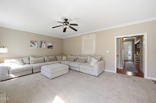 323 Windgate Dr, Clayton, NC 27527