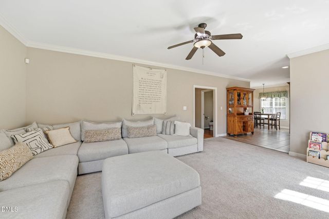 323 Windgate Dr, Clayton, NC 27527