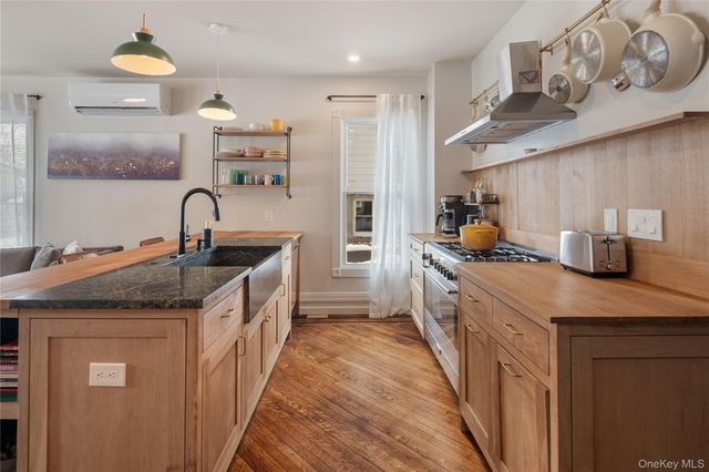 39 Washington Avenue, Ossining, NY 10562