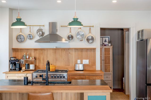 39 Washington Avenue, Ossining, NY 10562