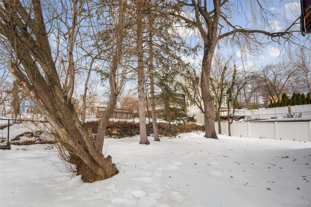 39 Washington Avenue, Ossining, NY 10562