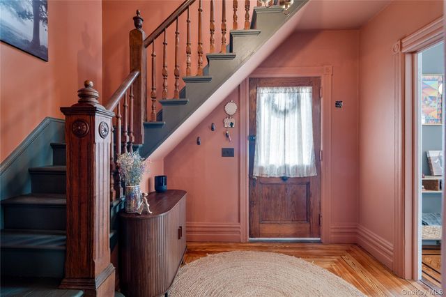 39 Washington Avenue, Ossining, NY 10562