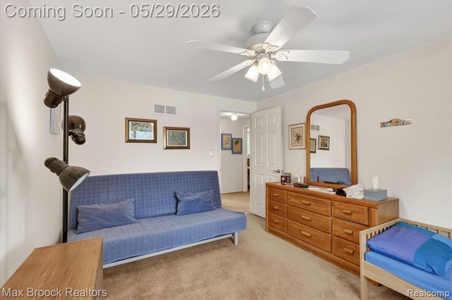 30195 Pleasant Trail, Southfield, MI 48076