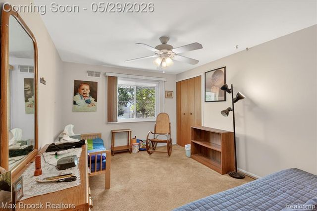 30195 Pleasant Trail, Southfield, MI 48076