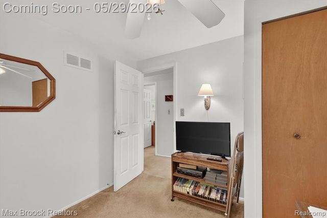30195 Pleasant Trail, Southfield, MI 48076