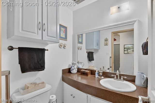 30195 Pleasant Trail, Southfield, MI 48076