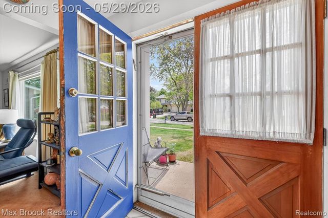 30195 Pleasant Trail, Southfield, MI 48076