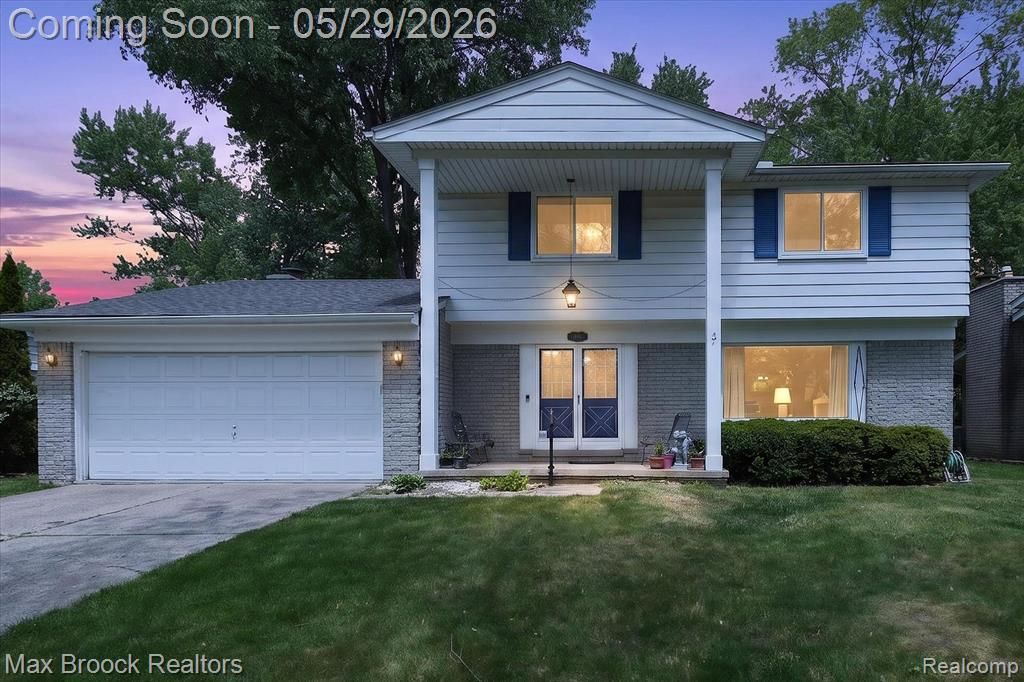 30195 Pleasant Trail, Southfield, MI 48076
