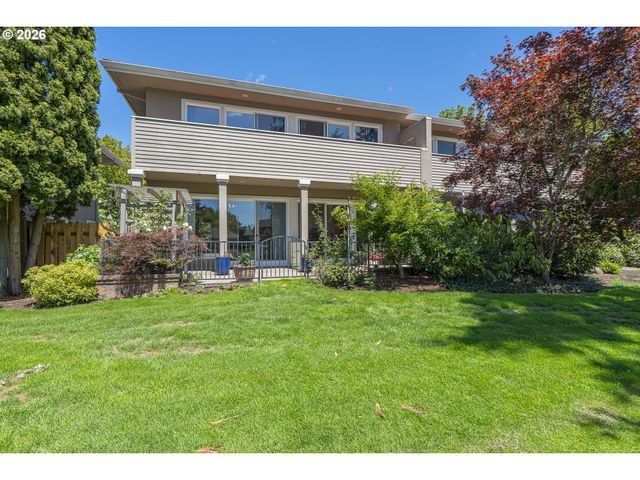 32082 Sw CHARBONNEAU Dr, Wilsonville, OR 97070