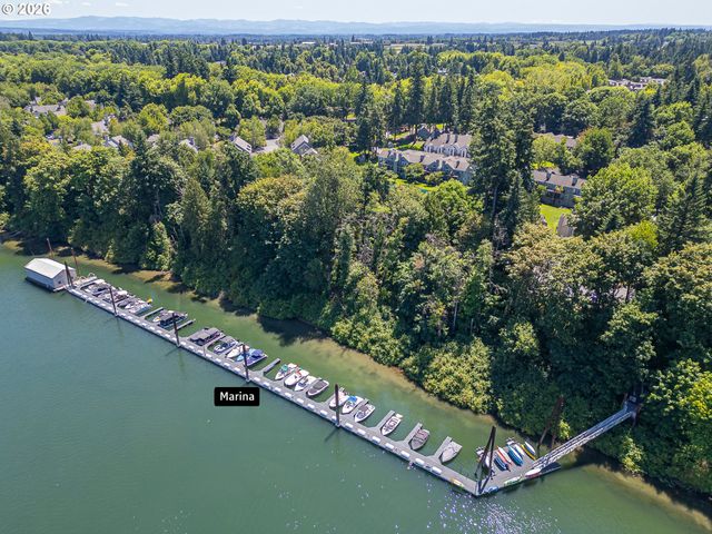 32082 Sw CHARBONNEAU Dr, Wilsonville, OR 97070