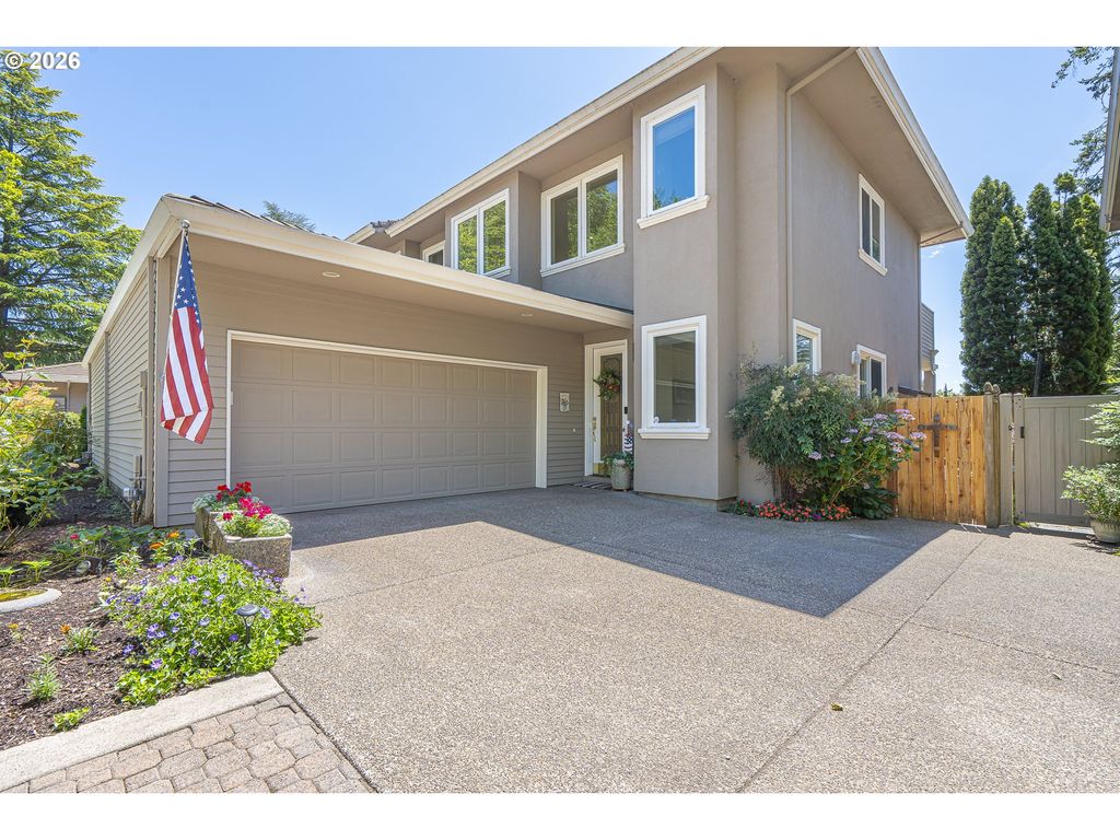 32082 Sw CHARBONNEAU Dr, Wilsonville, OR 97070