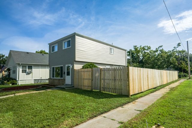 17089 Crane Avenue, Hazel Crest, IL 60429