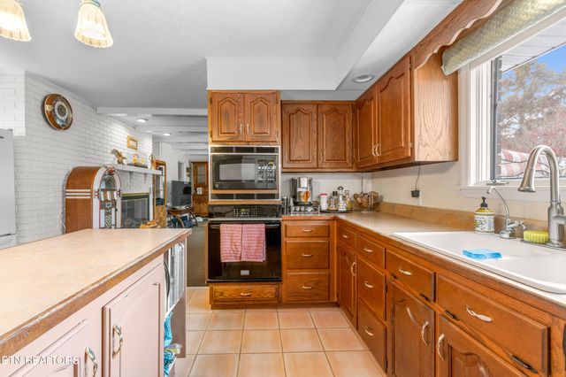 341 Roma Drive, Crossville, TN 38555