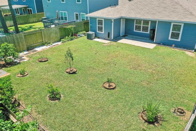 12730 Pelican Bay Drive, Houston, TX 77038