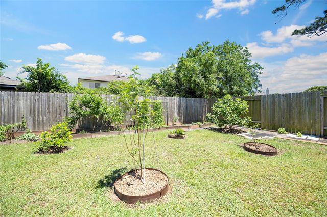 12730 Pelican Bay Drive, Houston, TX 77038