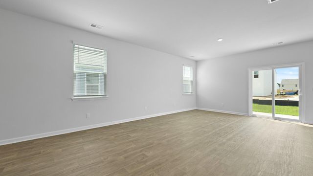 371 Willow Run Drive, Summerville, SC 29486