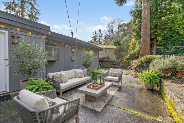 3012 SW 102nd Street, Seattle, WA 98146