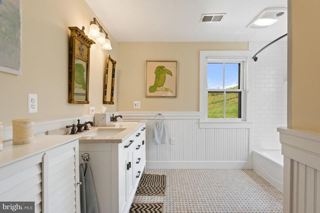 3459 CARRINGTON RD, Delaplane, VA 20144