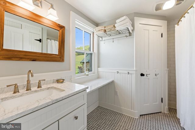 3459 CARRINGTON RD, Delaplane, VA 20144
