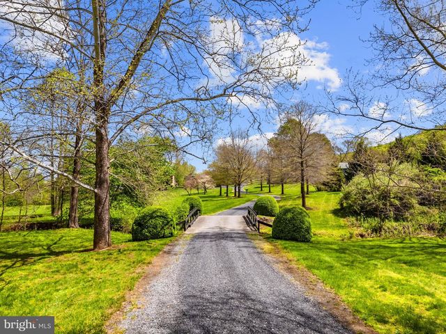 3459 CARRINGTON RD, Delaplane, VA 20144