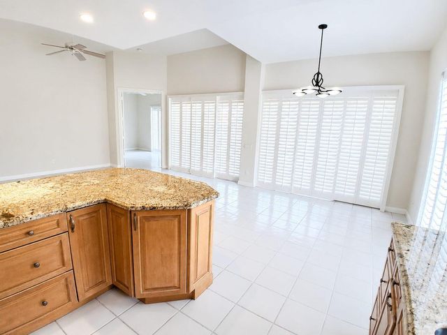 8465 BEACONHILL Road, Palm Beach Gardens, FL 33410