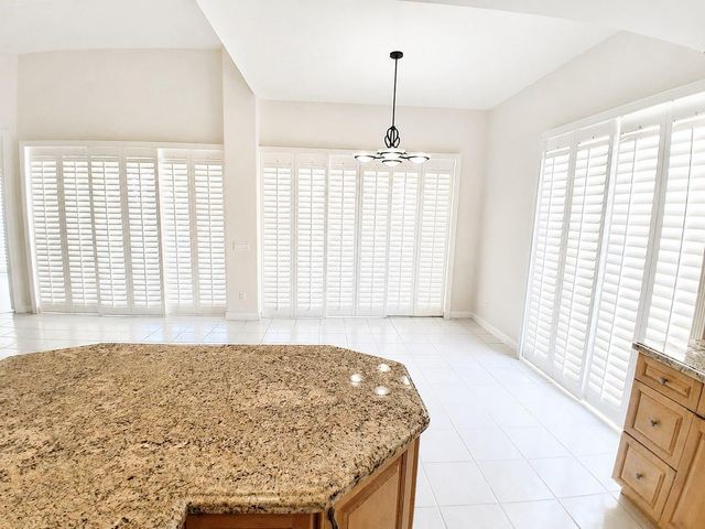 8465 BEACONHILL Road, Palm Beach Gardens, FL 33410