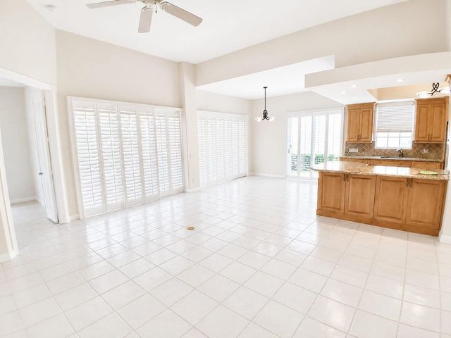 8465 BEACONHILL Road, Palm Beach Gardens, FL 33410