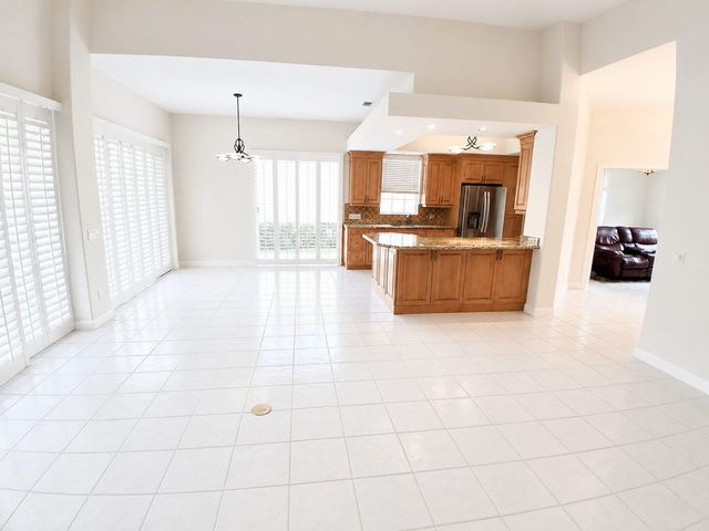 8465 BEACONHILL Road, Palm Beach Gardens, FL 33410