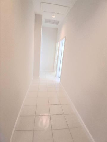 8465 BEACONHILL Road, Palm Beach Gardens, FL 33410