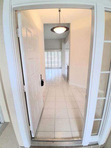 8465 BEACONHILL Road, Palm Beach Gardens, FL 33410