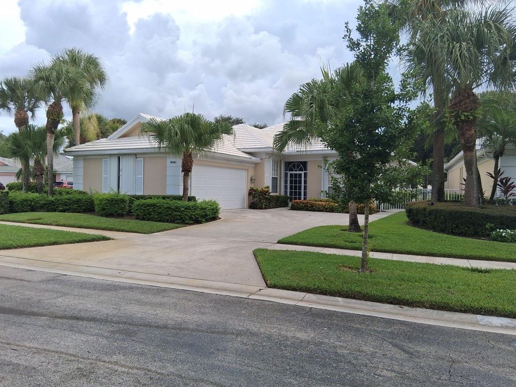 8465 BEACONHILL Road, Palm Beach Gardens, FL 33410