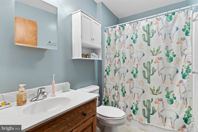 2244 COMMUNITY CENTER RD, Saint Thomas, PA 17252