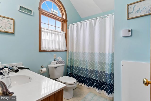 2244 COMMUNITY CENTER RD, Saint Thomas, PA 17252