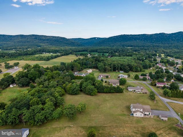 2244 COMMUNITY CENTER RD, Saint Thomas, PA 17252
