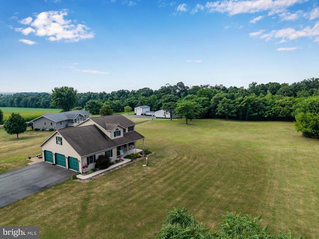 2244 COMMUNITY CENTER RD, Saint Thomas, PA 17252
