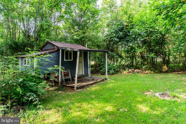 2244 COMMUNITY CENTER RD, Saint Thomas, PA 17252