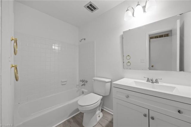 639 Woodhaven Drive, Burlington, NC 27217