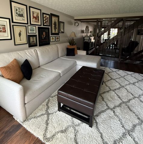 1683 Saint Albans Court, 22-83, Columbus, OH 43220