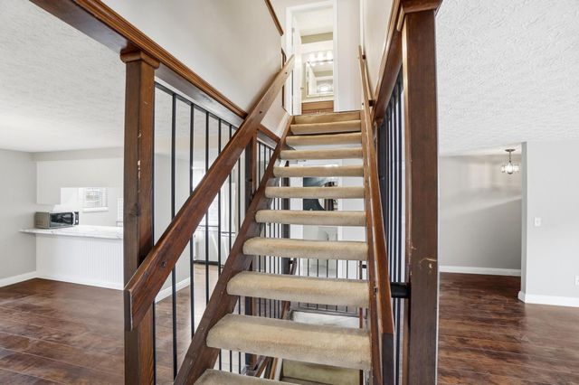 1683 Saint Albans Court, 22-83, Columbus, OH 43220