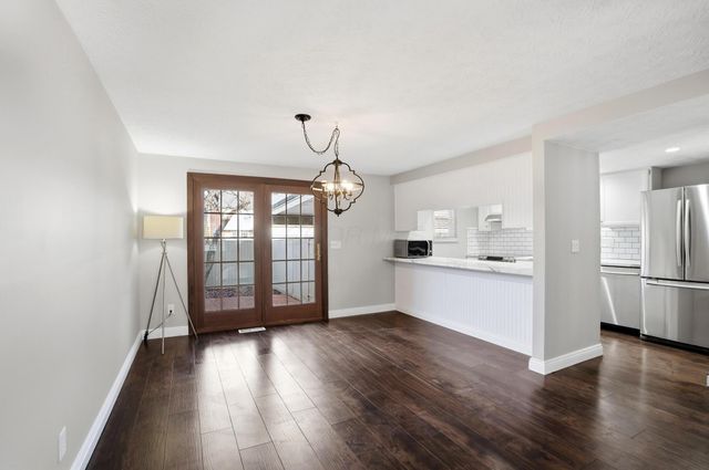 1683 Saint Albans Court, 22-83, Columbus, OH 43220