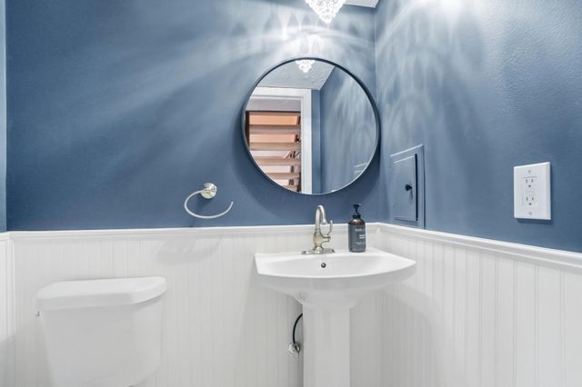 1683 Saint Albans Court, 22-83, Columbus, OH 43220