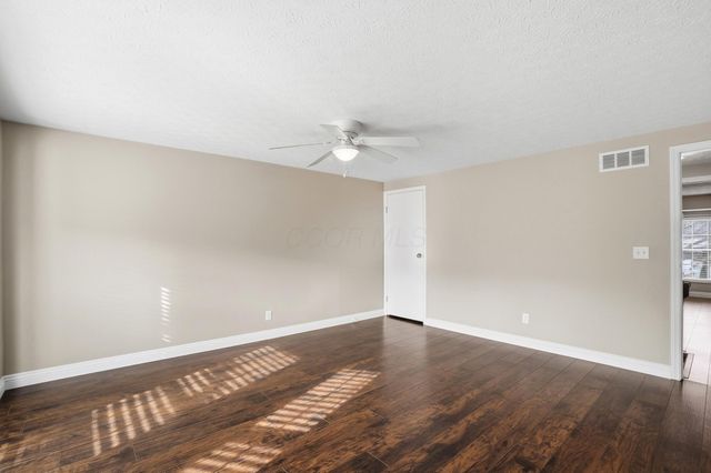 1683 Saint Albans Court, 22-83, Columbus, OH 43220