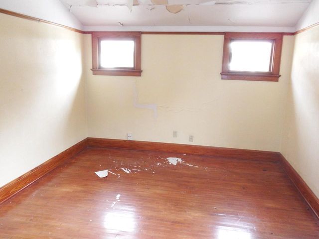 3103 W Juneau AVENUE, Milwaukee, WI 53208