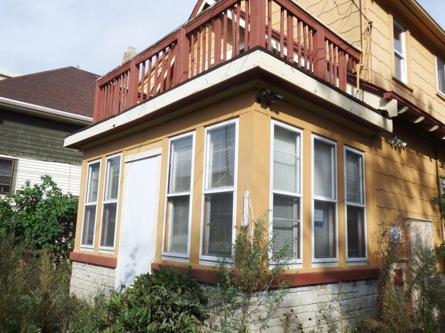 3103 W Juneau AVENUE, Milwaukee, WI 53208