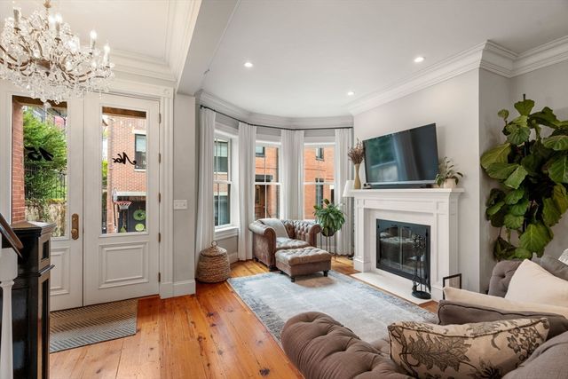 15 Lawnwood Place, Boston, MA 02129
