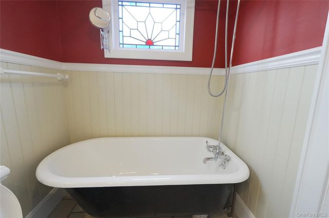 84 Cedar Road, Wading River, NY 11792